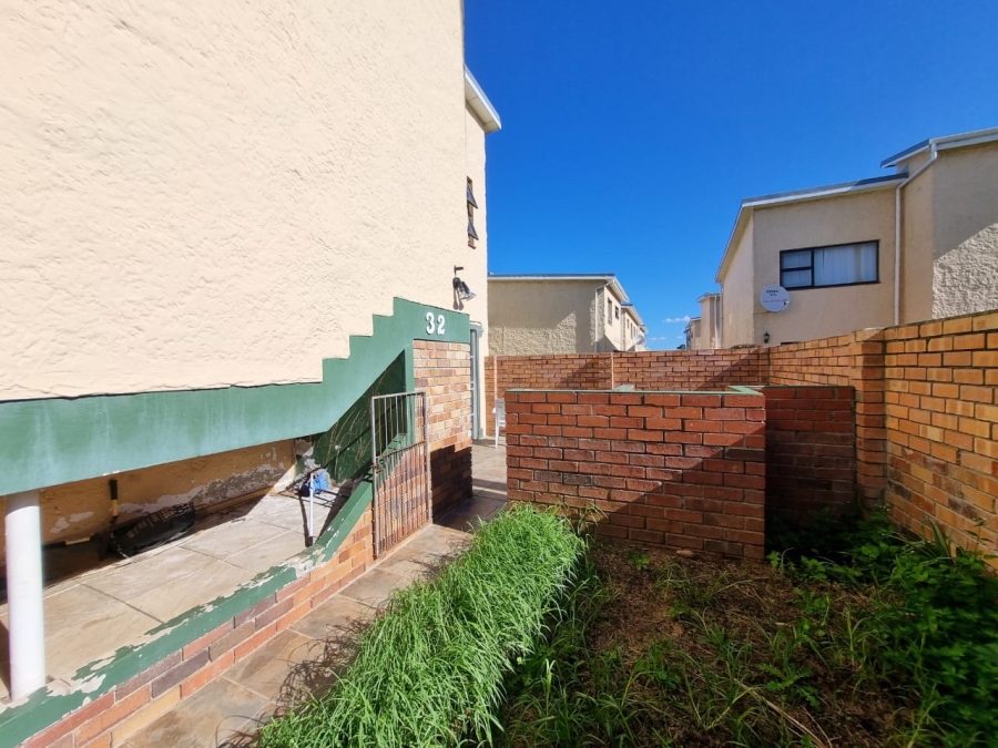 To Let 3 Bedroom Property for Rent in Cotswold Eastern Cape